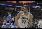 湖人首节31-27领先灰熊，东契奇13分里夫斯7分