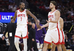 有和申京这类内线搭档过吗？杜兰特：没有没人能像他那样得分