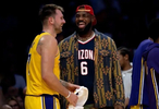 老詹夸赞湖人10胜4负期间表现出色回应诈伤质疑详解伤势恢复